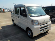 It is a picture of the white daihatsu hijet deck van in 2016,First Photo Stock No.Y049297