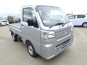 It is a picture of the silver daihatsu hijet truck in 2022,First Photo Stock No.Y049403