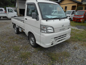 It is a picture of the white daihatsu hijet truck in 2009,First Photo Stock No.Y049458