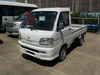 It is a picture of the white daihatsu hijet truck in 2004,Sub Photo 1 Stock No.Y049488