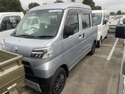 It is a picture of the silver daihatsu hijet deck van in 2021,First Photo Stock No.Y049553