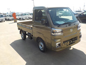 2022 DAIHATSU HIJET Photo Y049686 | MiniTruckDealer.com 