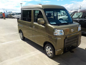 It is a picture of the khaki daihatsu hijet deck van in 2023,First Photo Stock No.Y050767