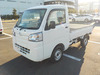 It is a picture of the white daihatsu hijet  truck in 2018,Sub Photo 1 Stock No.Y058068