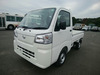 It is a picture of the white daihatsu hijet  truck in 2024,Sub Photo 1 Stock No.Y058150