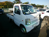 It is a picture of the white suzuki carry  truck in 2005,Sub Photo 1 Stock No.Y058168