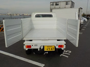 It is a picture of the white suzuki carry dump in 2024,First Photo Stock No.Y058320