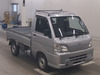 It is a picture of the silver daihatsu hijet truck dump in 2013,Sub Photo 2 Stock No.Y061263