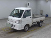 It is a picture of the white daihatsu hijet truck dump in 2010,Sub Photo 5 Stock No.Y061268