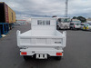 It is a picture of the white suzuki carry truck in 2011,Sub Photo 4 Stock No.Y062604