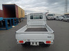 It is a picture of the white suzuki carry truck truck in 2009,Sub Photo 0 Stock No.Y062900