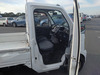 It is a picture of the white suzuki carry truck truck in 2013,Sub Photo 11 Stock No.Y062956