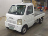 It is a picture of the white suzuki carry truck truck in 2005,Sub Photo 20 Stock No.Y063108