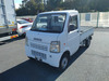 It is a picture of the white suzuki carry truck truck in 2005,Sub Photo 0 Stock No.Y063108