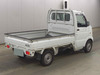 It is a picture of the white suzuki carry truck truck in 2005,Sub Photo 21 Stock No.Y063108