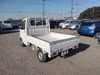 It is a picture of the white suzuki carry truck in 2002,Sub Photo 2 Stock No.Y063624
