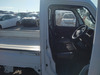 It is a picture of the white suzuki carry  truck in 2004,Sub Photo 17 Stock No.Y063670