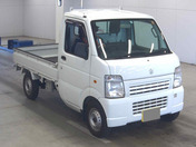 It is a picture of the white suzuki carry truck in 2010,First Photo Stock No.Y063880