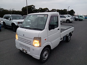 It is a picture of the white suzuki carry truck truck in 2007,First Photo Stock No.Y064052