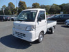 It is a picture of the white daihatsu hijet truck dump in 2013,Sub Photo 0 Stock No.Y064803