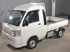 It is a picture of the white daihatsu hijet truck jumbo in 2014,Sub Photo 24 Stock No.Y064920